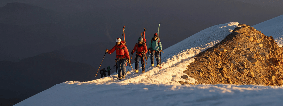 mountain hiking with patagonia australia