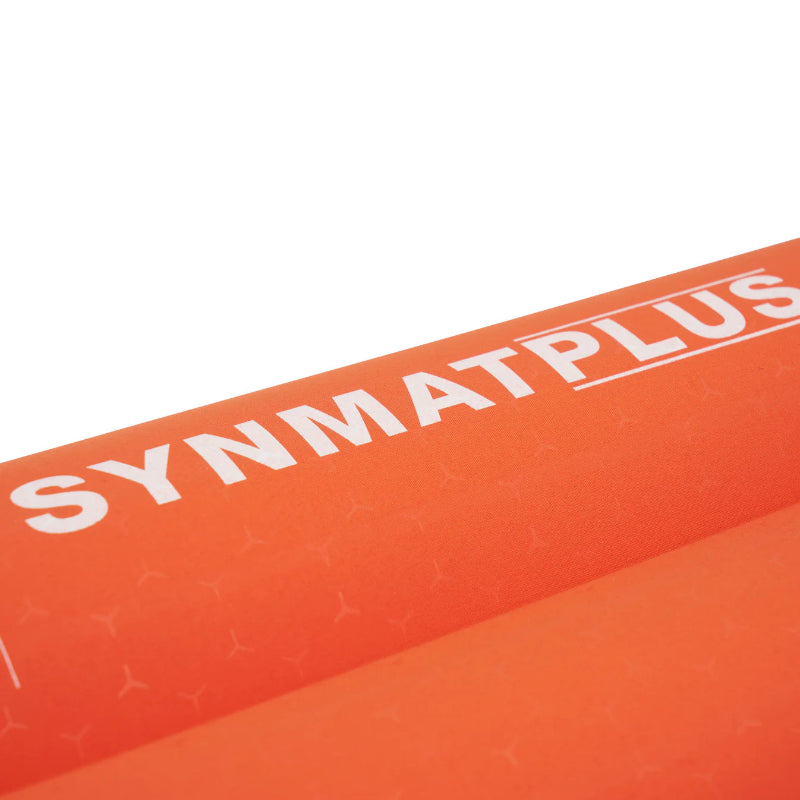 Orange mat with 'SYNMATPLUS' text on a white background