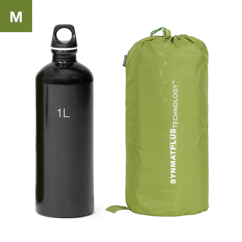 Black water bottle labeled '1L' next to a green compression sack with 'SYNMATPLUS TECHNOLOGY' branding on a white background.