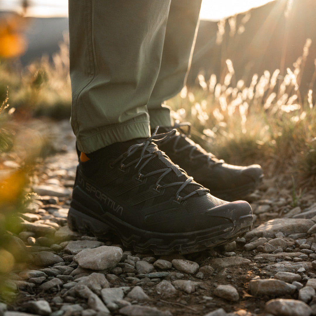 la sportiva hiking shoes