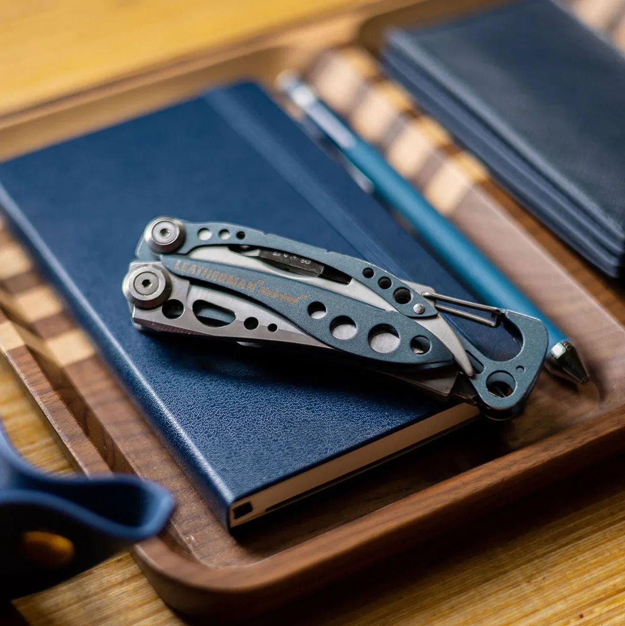 Leatherman Skeletool Multi-Tool 11