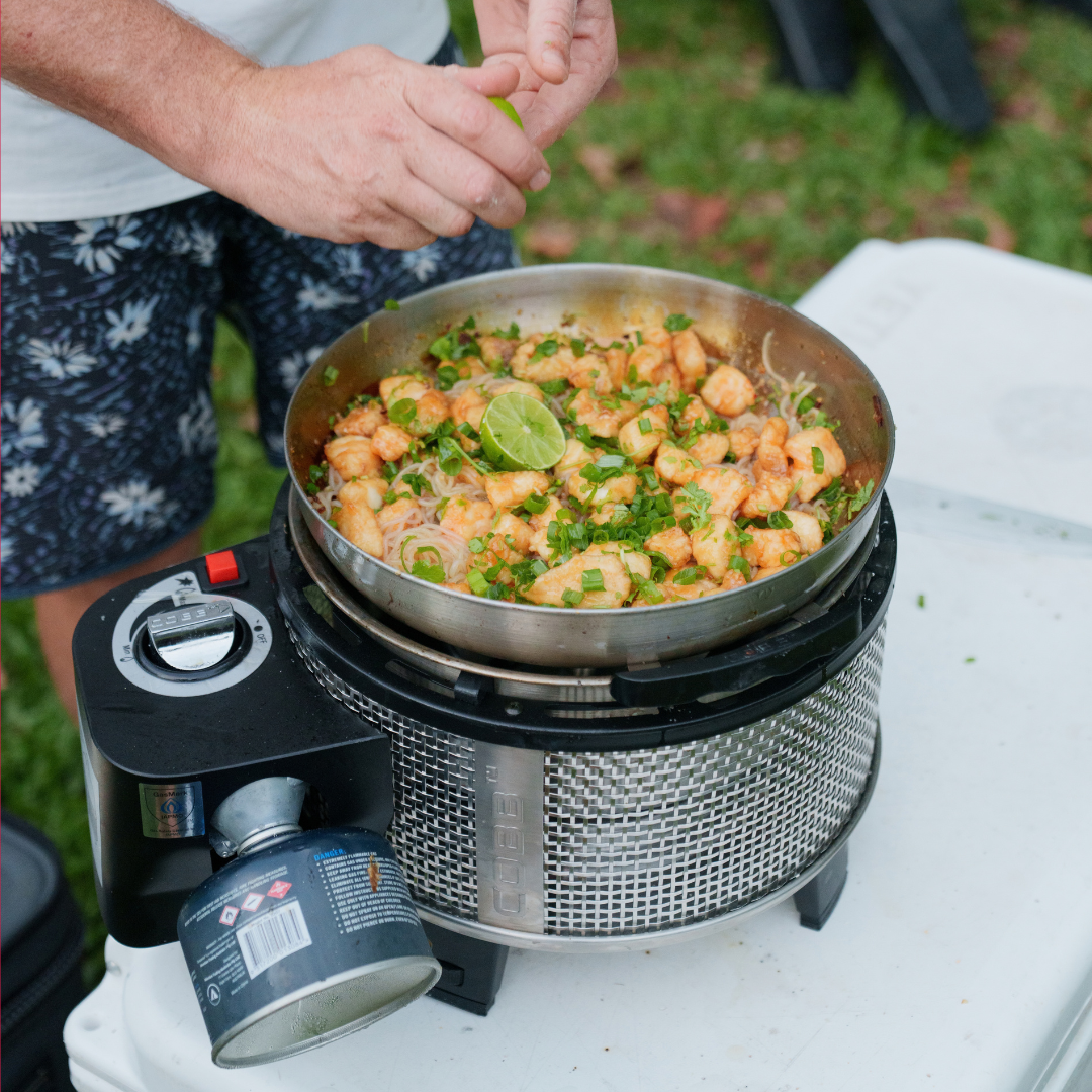 COBB Accessory Bundle (Wok, Frying Pan, Roast Rack)