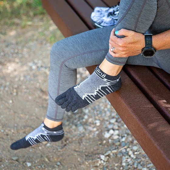 Injinji Ultra Run No-Show Wool Toe Socks 3