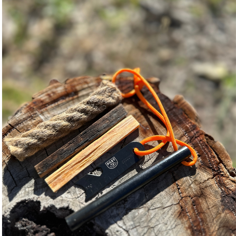 PAST Outdoors Originals Ferro Rod Fire Starting Kit