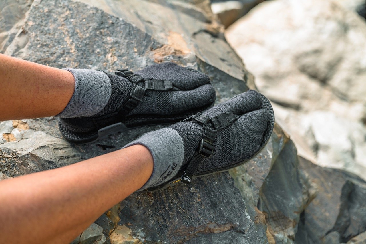 Bedrock X Injinji Performance Split-Toe Socks - Mini Crew