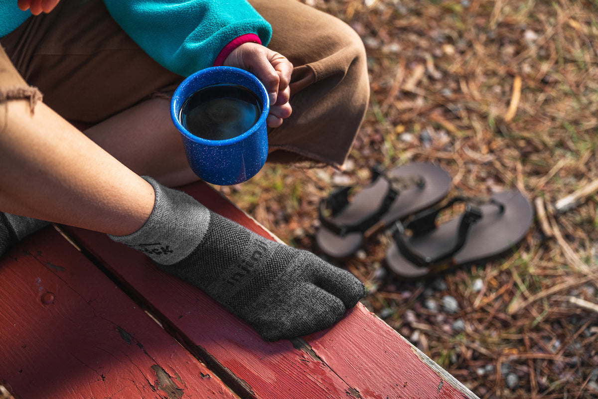 Bedrock X Injinji Performance Split-Toe Socks Mini Crew 6
