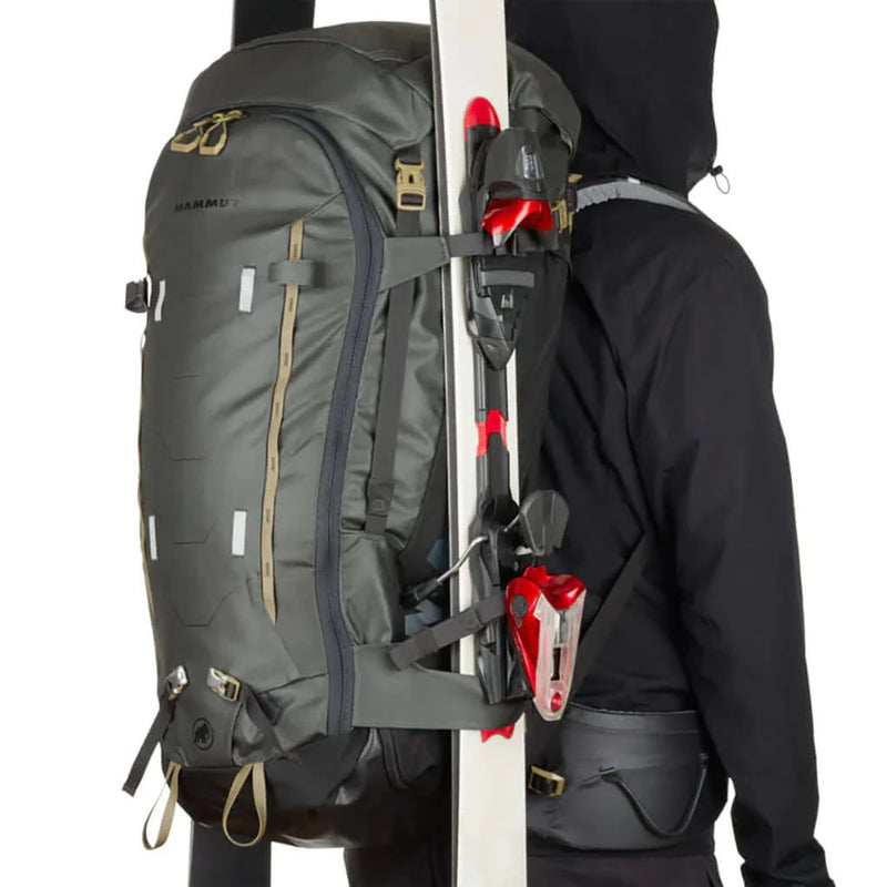 Mammut_Trion_Spine_75l_Backpack Ski holder loop